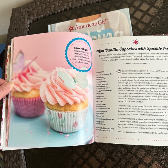 American Girl Kitchen Cookbooks Cooking/Baking set of 2 - Picture 5 of 8